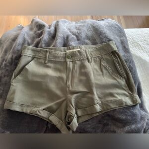 Francesca’s rolled hem shorts